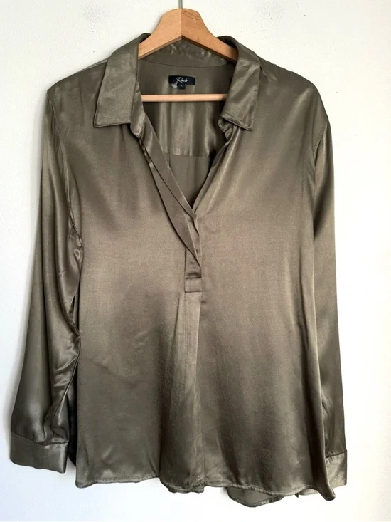 NEW RAILS Nissa Collared Pullover Top In Olive Green - Picture 3 of 7